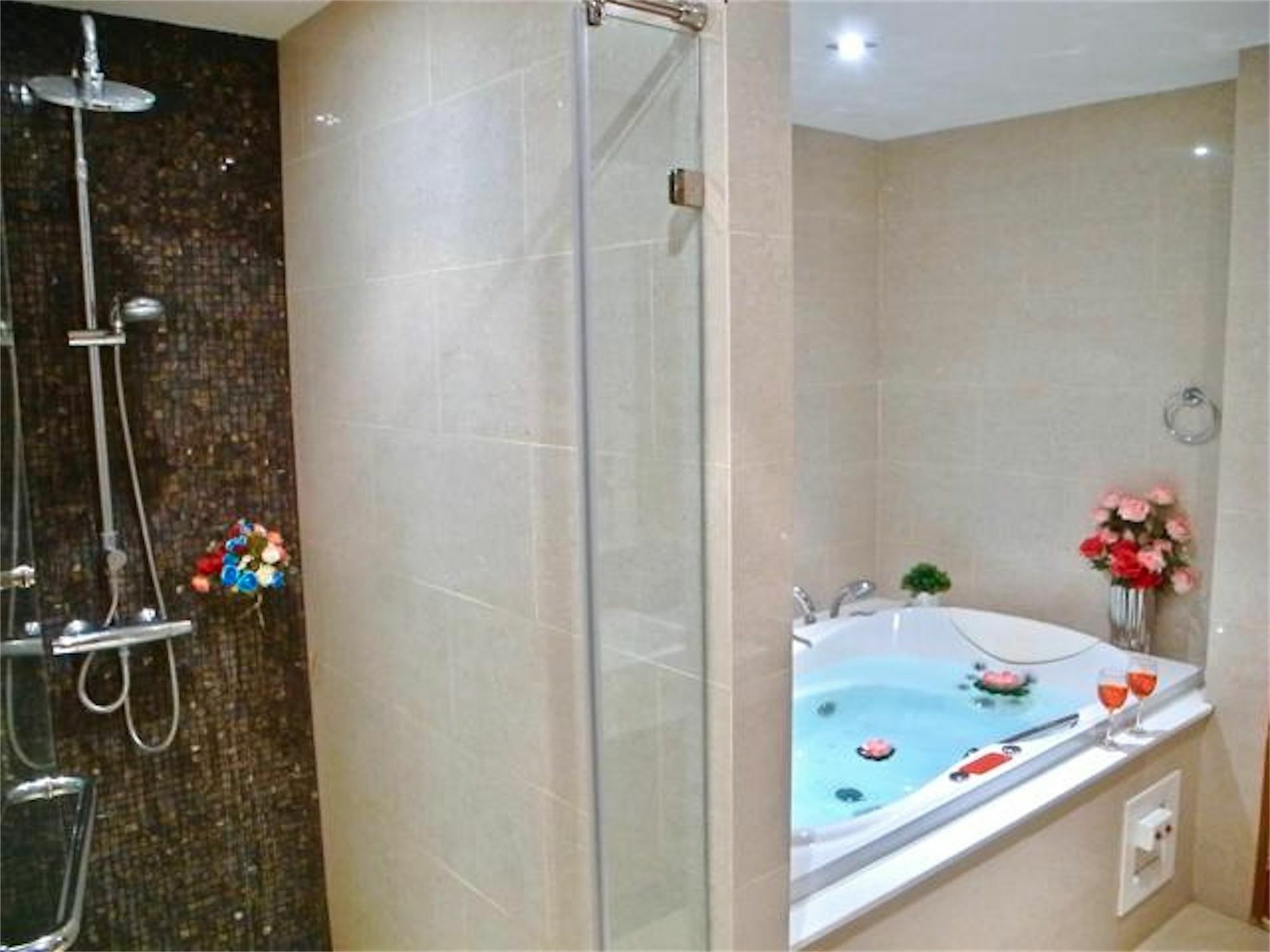 The Privilege Residence : 1 Bedroom Apartment In Patong Zewnętrze zdjęcie