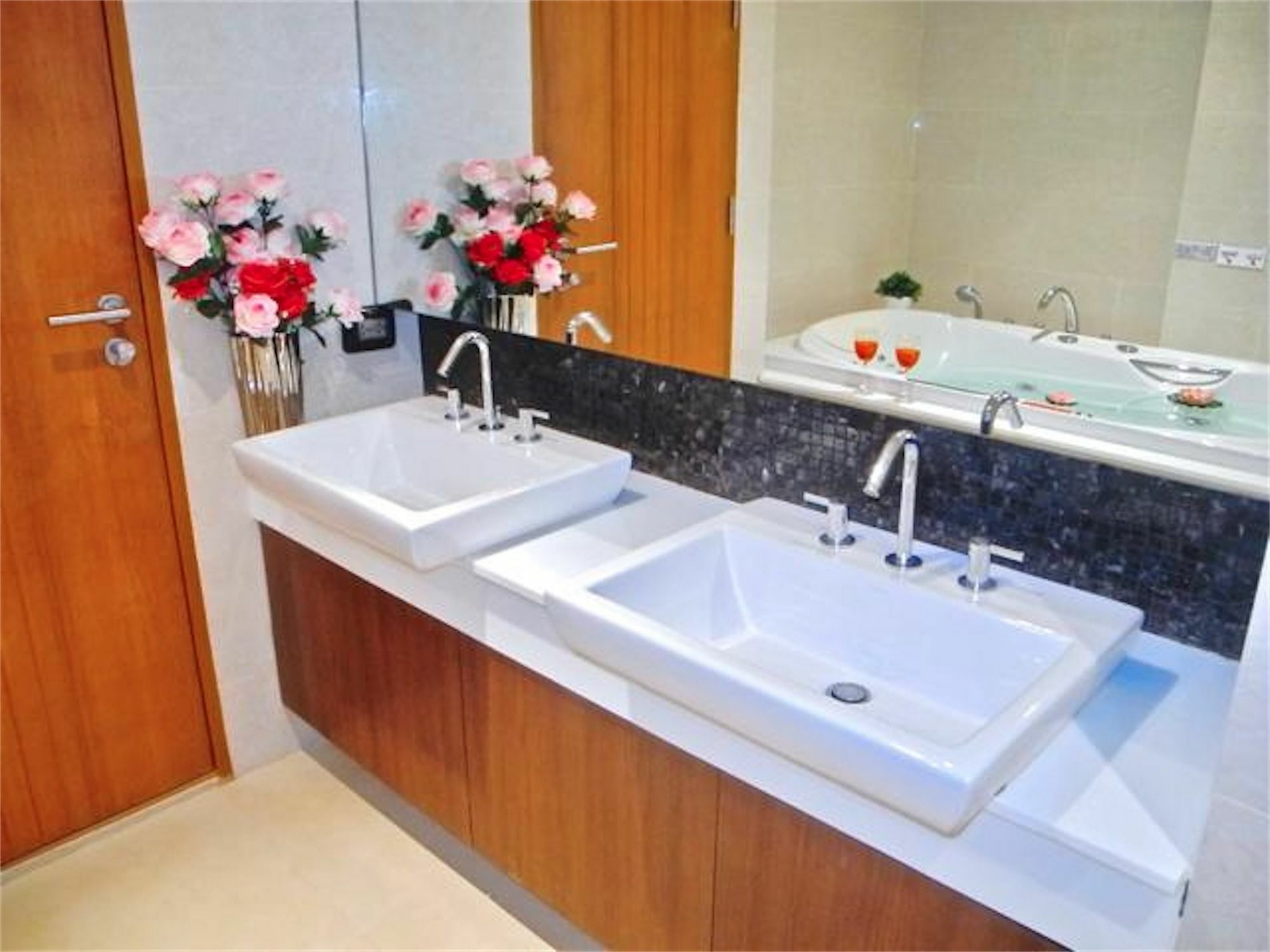 The Privilege Residence : 1 Bedroom Apartment In Patong Zewnętrze zdjęcie