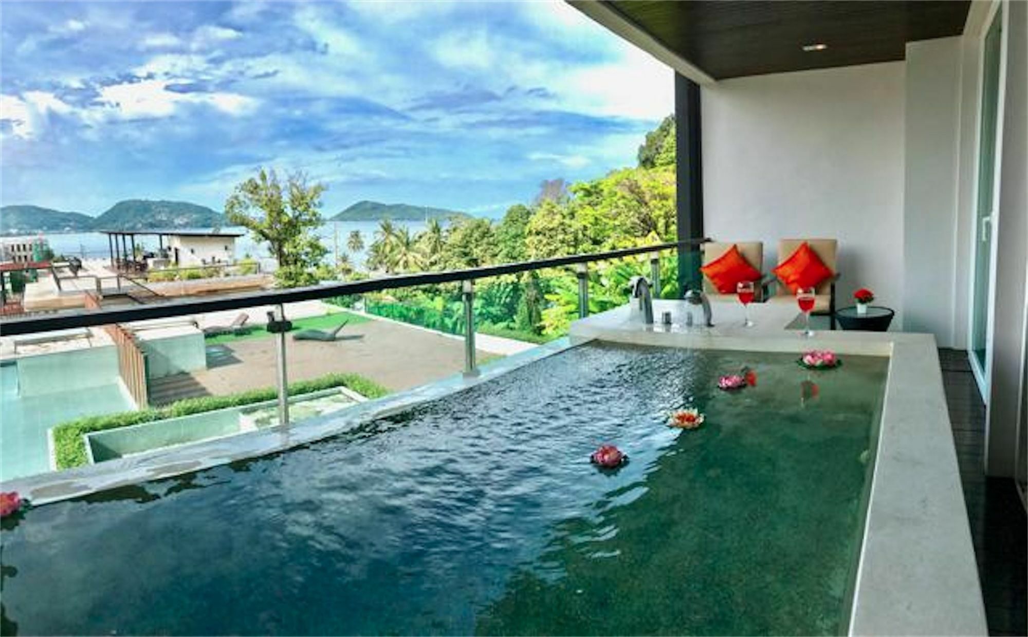 The Privilege Residence : 1 Bedroom Apartment In Patong Zewnętrze zdjęcie